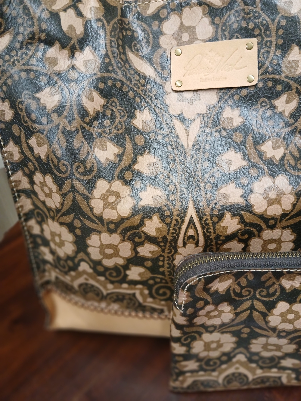 Patricia Nash Leather Floral Tote with Matching Wristlet - Picture 2 of 6